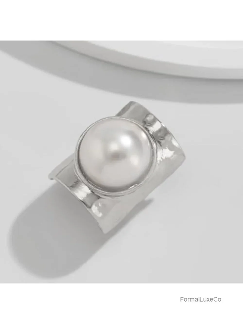 Chunky Gold White Pearl Statement Knuckle Ring for Women - Alloy Steel, Vintage